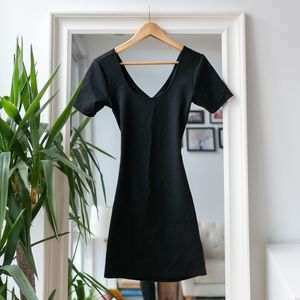 RVCA
Bodycon black cross-back dress